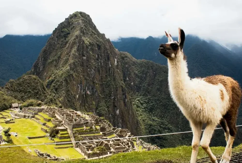 Cómo preparar tu viaje a la Montaña de Colores